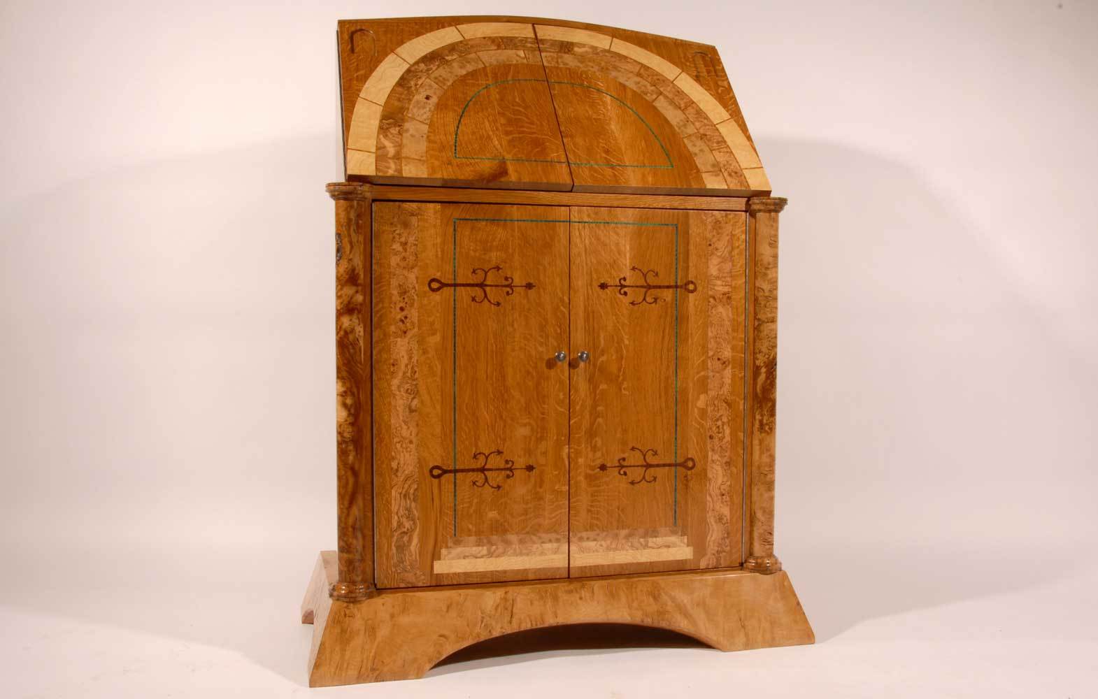 English oak cabinet, Ecclesiastic design 